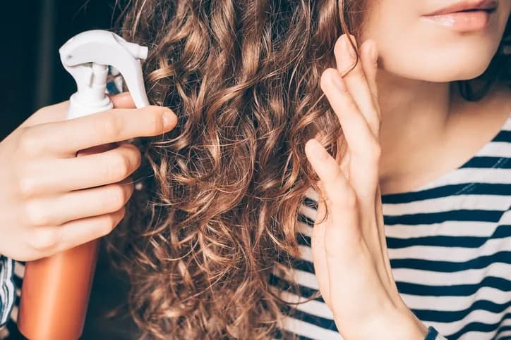 cara merawat rambut keriting, cara merawat rambut keriting dengan alami