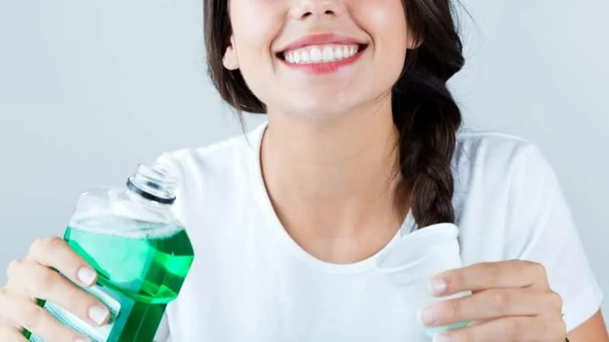 manfaat mouthwash