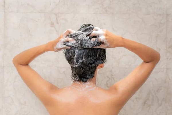 cara menyuburkan rambut setelah melahirkan secara alami