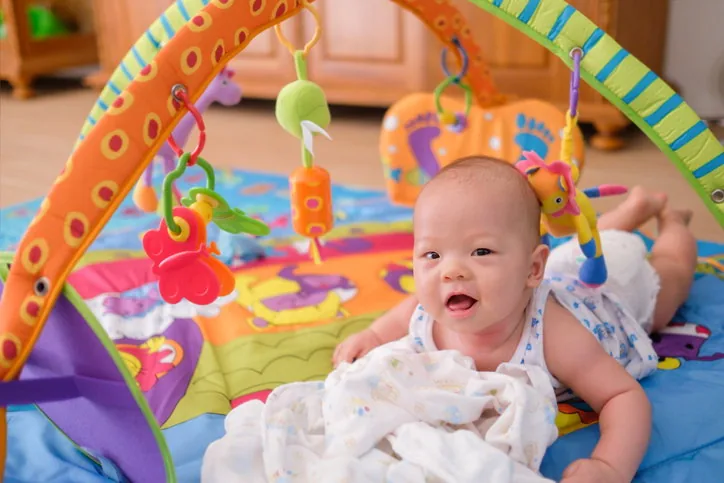 tahap perkembangan bayi 3-6 bulan