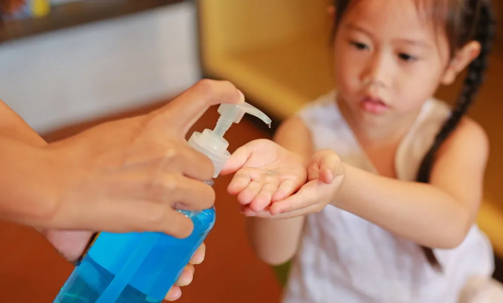 Mengapa Hand Sanitizer Tanpa Alkohol Lebih Baik?