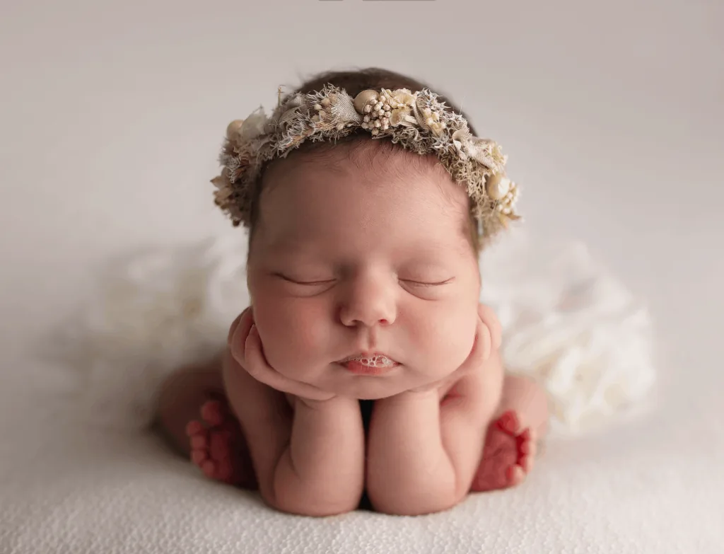 bayi bertopang dagu