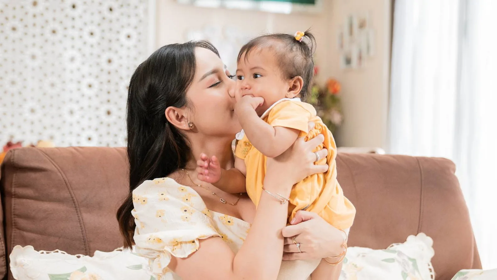 Intip Transformasi Nanda Arsyinta Menjadi Seorang Ibu