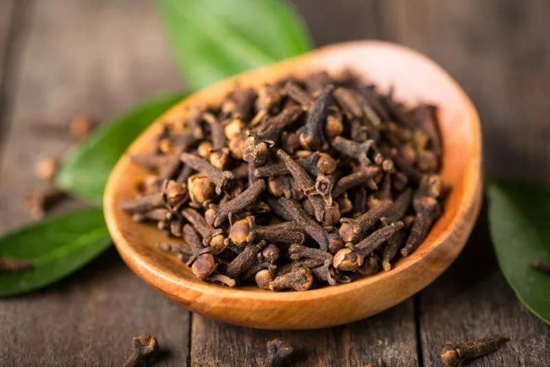Mama, Atasi Sakit Gigi dengan 7 Bahan Alami Ini!