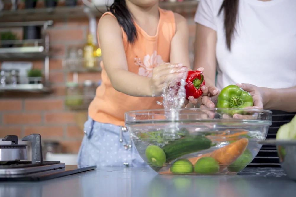 Penting! Mencuci Buah dan Sayur Agar Bebas Virus dan Bakteri