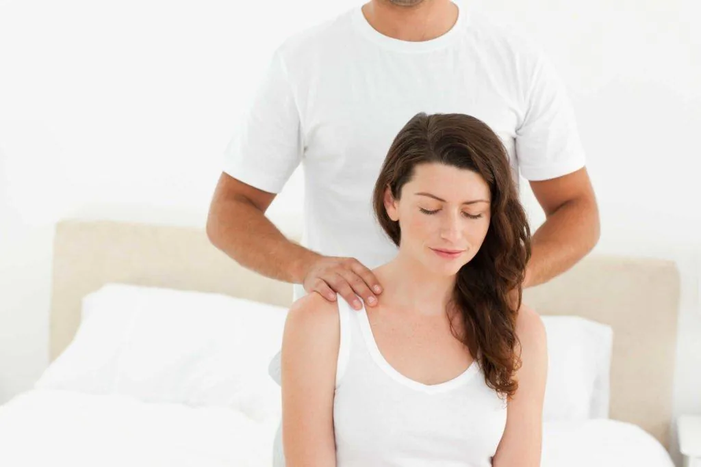 5 Langkah Pijat Oksitosin yang Bisa Bikin ASI Lebih Lancar!