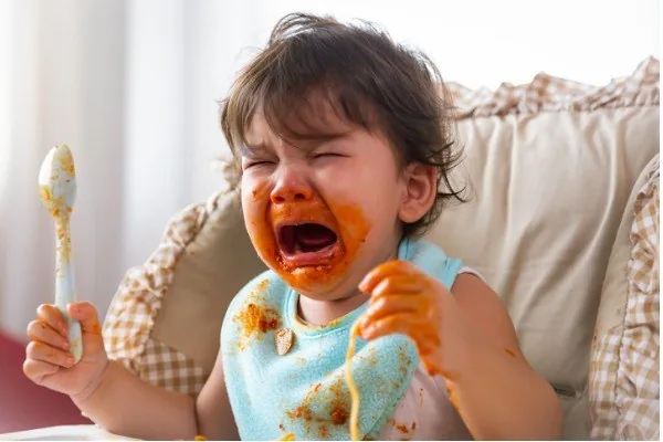 Tantrum pada Bayi: Penyebab, Cara Mengatasi & Mencegah