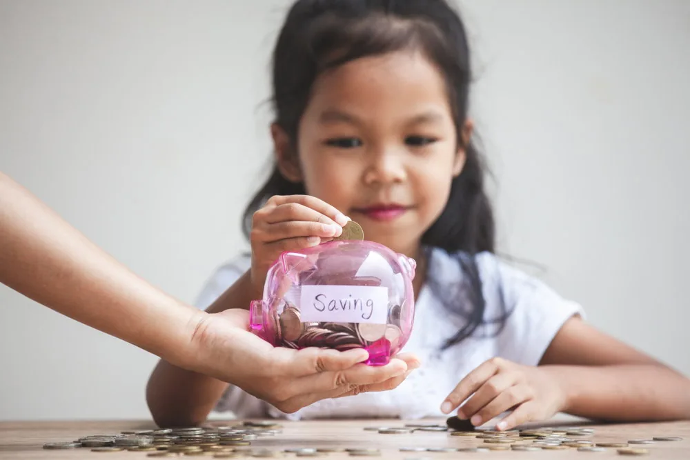 rajin menabung sedari kecil