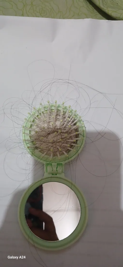 Rambut di sisir, sebelum dan setelah 11 kali keramas, Sebelum
