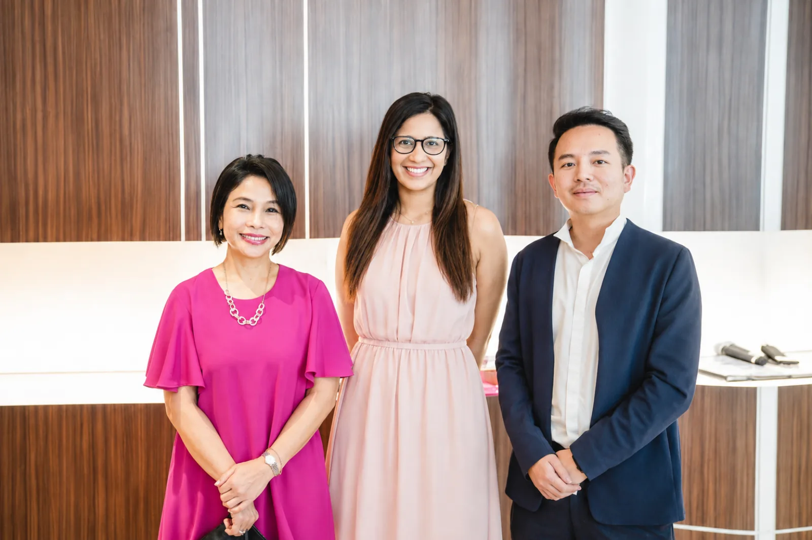 Roshni Mahtani bersama tim Central Department Store di acara peluncuran
