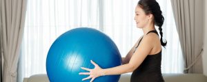 manfaat dan cara menggunakan gym ball untuk ibu hamil
