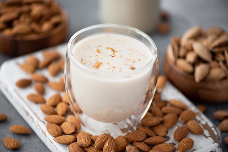 manfaat susu almond untuk ibu hamil dan menyusui