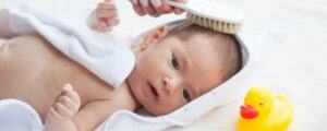 Ini lho Penyebab dan Cara Menebalkan Rambut Bayi yang Tipis!